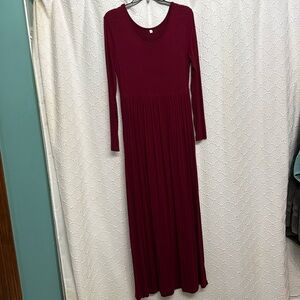 Long sleeve maxi dress w pockets size large